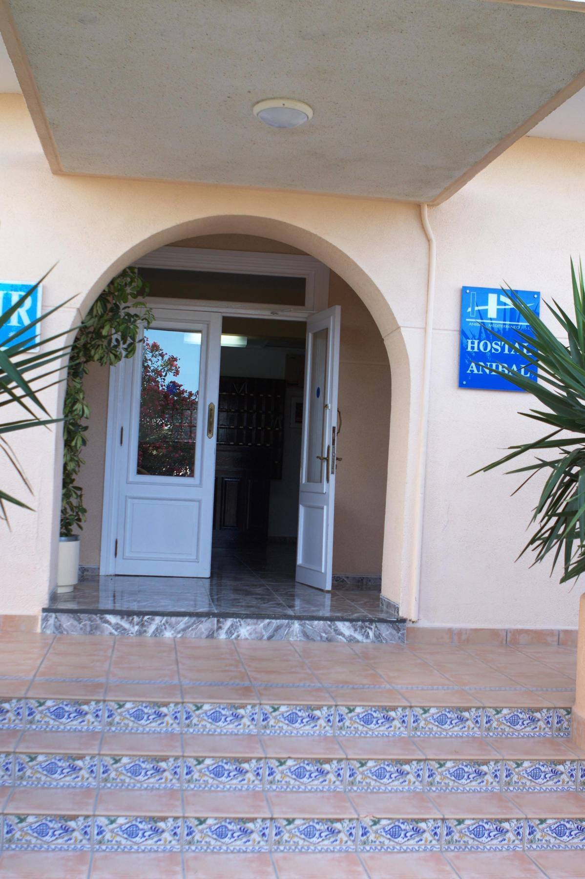 Hostal Anibal - Ab Group San Antonio  Eksteriør bilde