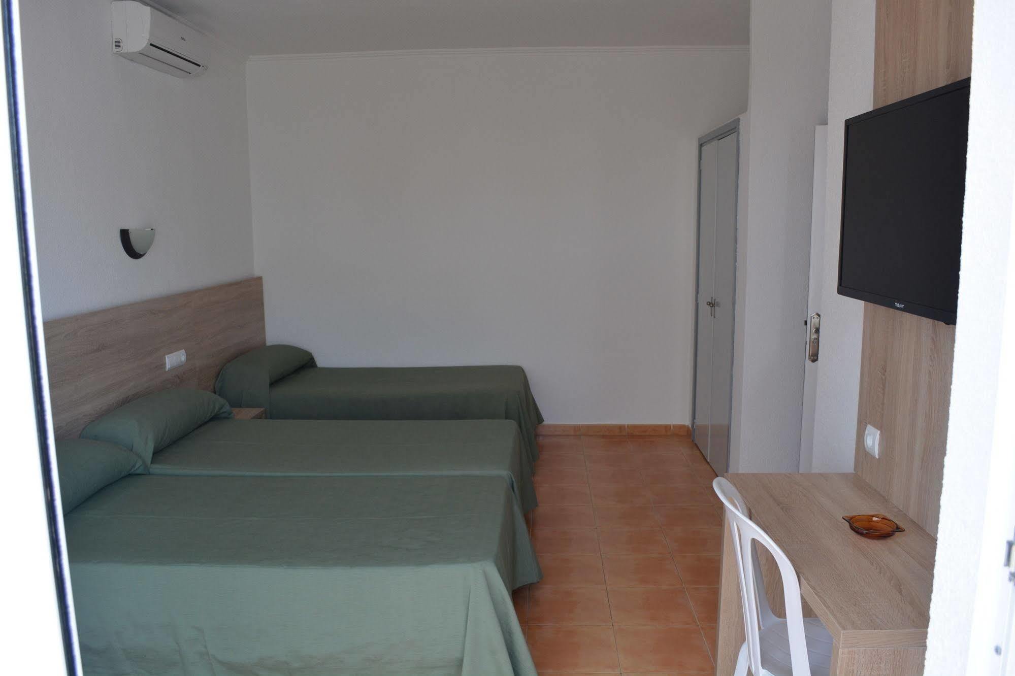 Hostal Anibal - Ab Group San Antonio  Eksteriør bilde